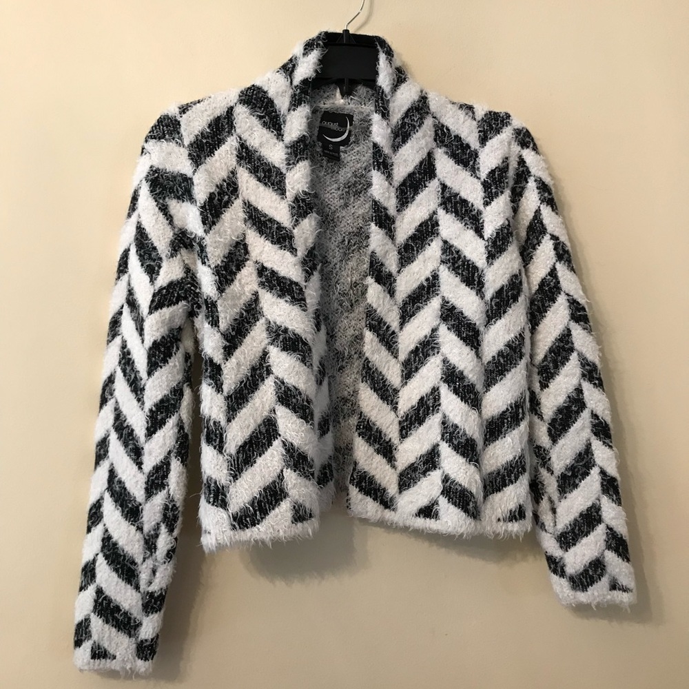 August Moon Zebra No Button Sweater  Cardigan - Picture 2 of 5